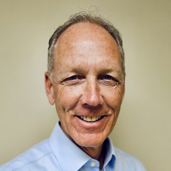 meet dr tom arnold